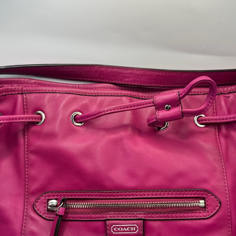 💖 Coach Large Fuchsia Bucket Bag – Double Hangtag & Handles! 💖 - Picture 3 of 13